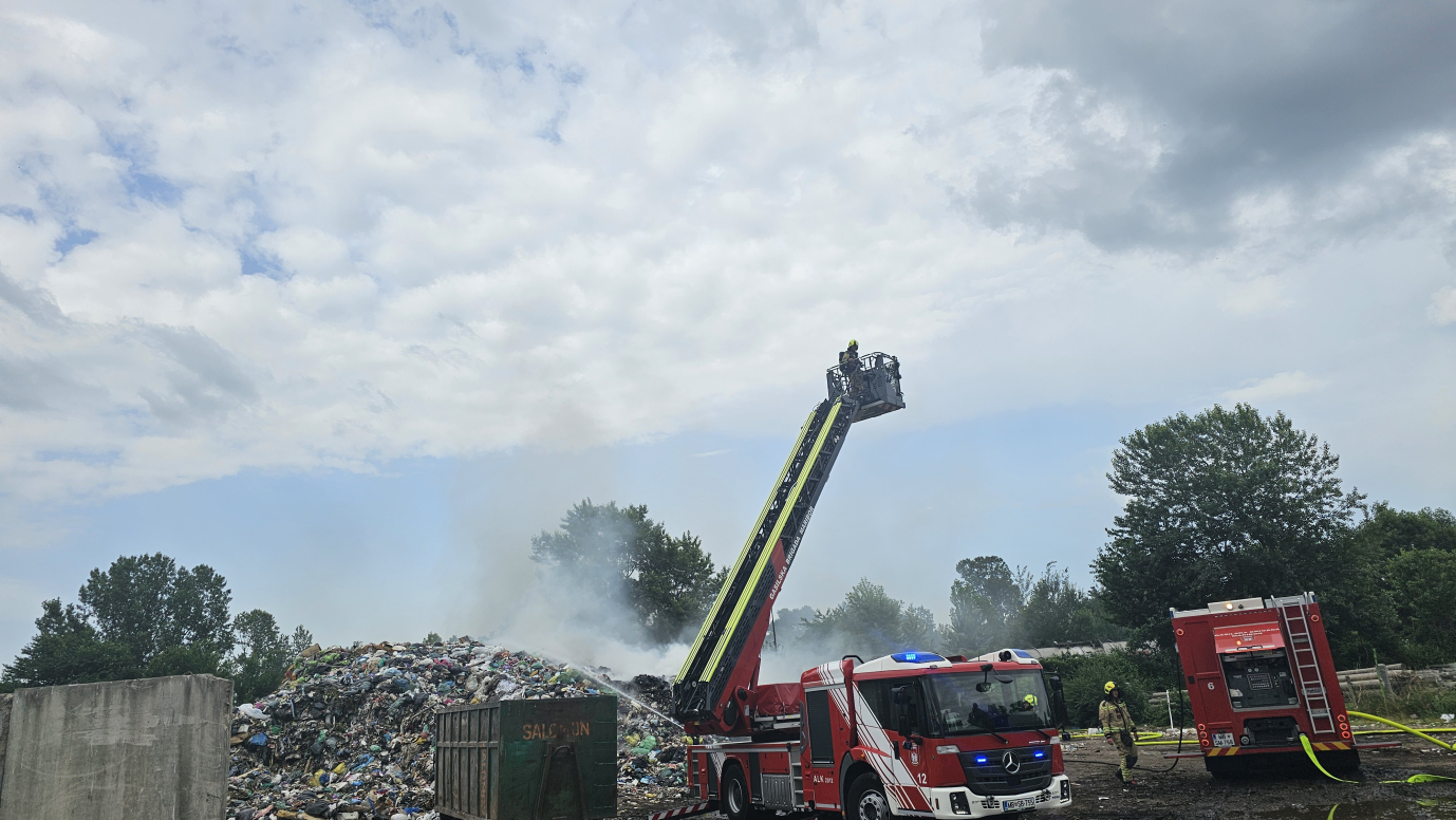 Manjši požar na območju Smreke
